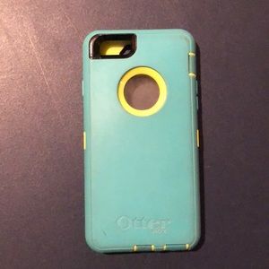 otterbox case with built in screen protector